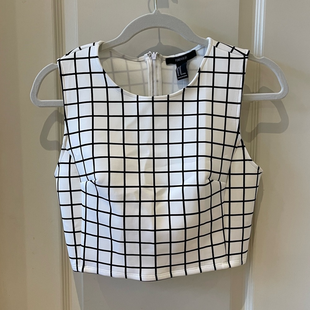 Forever 21 Crop Top - NWT Size Medium
